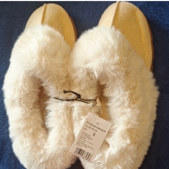 isotoner Shoes - Sole Mates by Isotoner Women's Slippers in Cream and Tan
